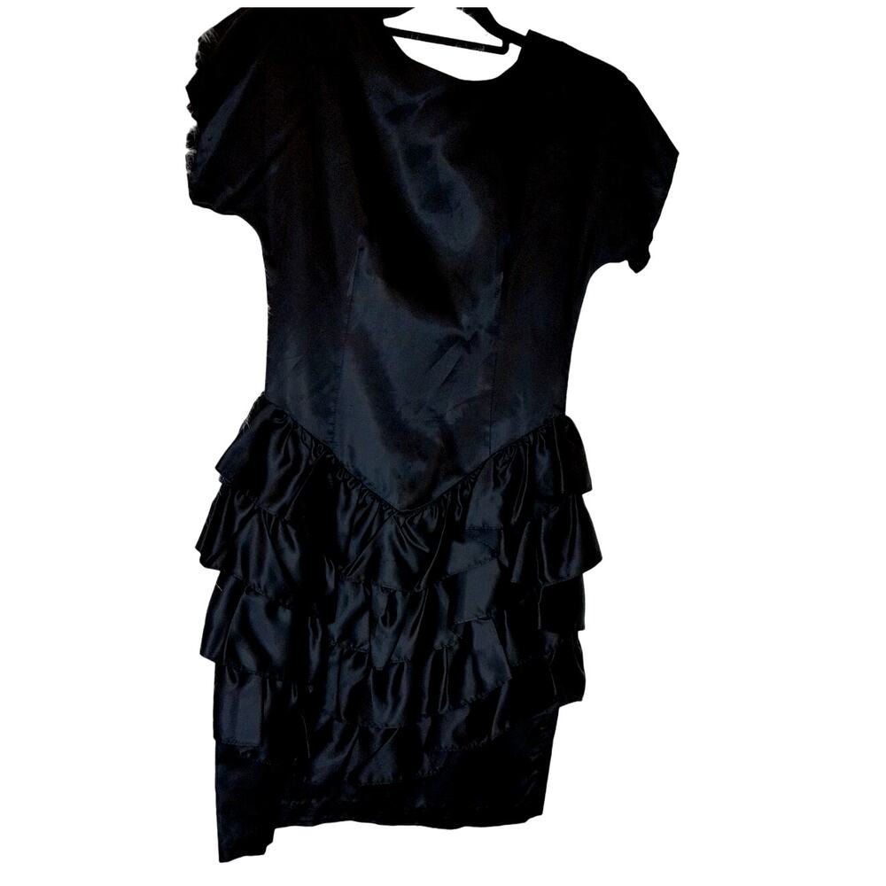 Vintage 80s Kellwood Black Tiered Ruffle Knee Length Dress Dark Academia Size 9